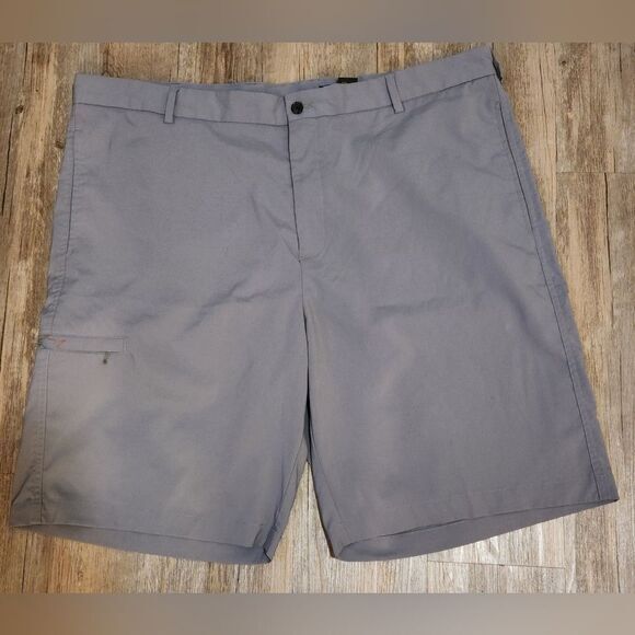 Greg Norman Golf‎ Shorts Size 42 - Picture 1 of 4